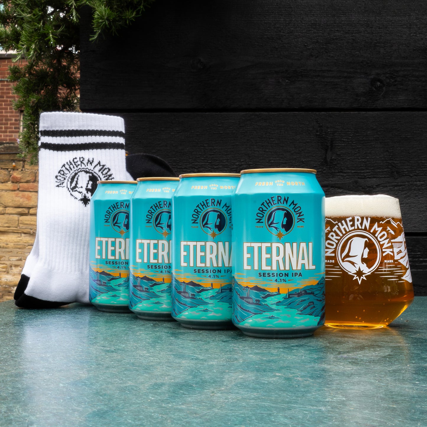 ETERNAL BEER & SOCKS GIFT SET